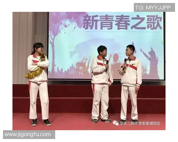 学习足球明星的唱歌技巧与风格提升你的音乐表现力与舞台魅力